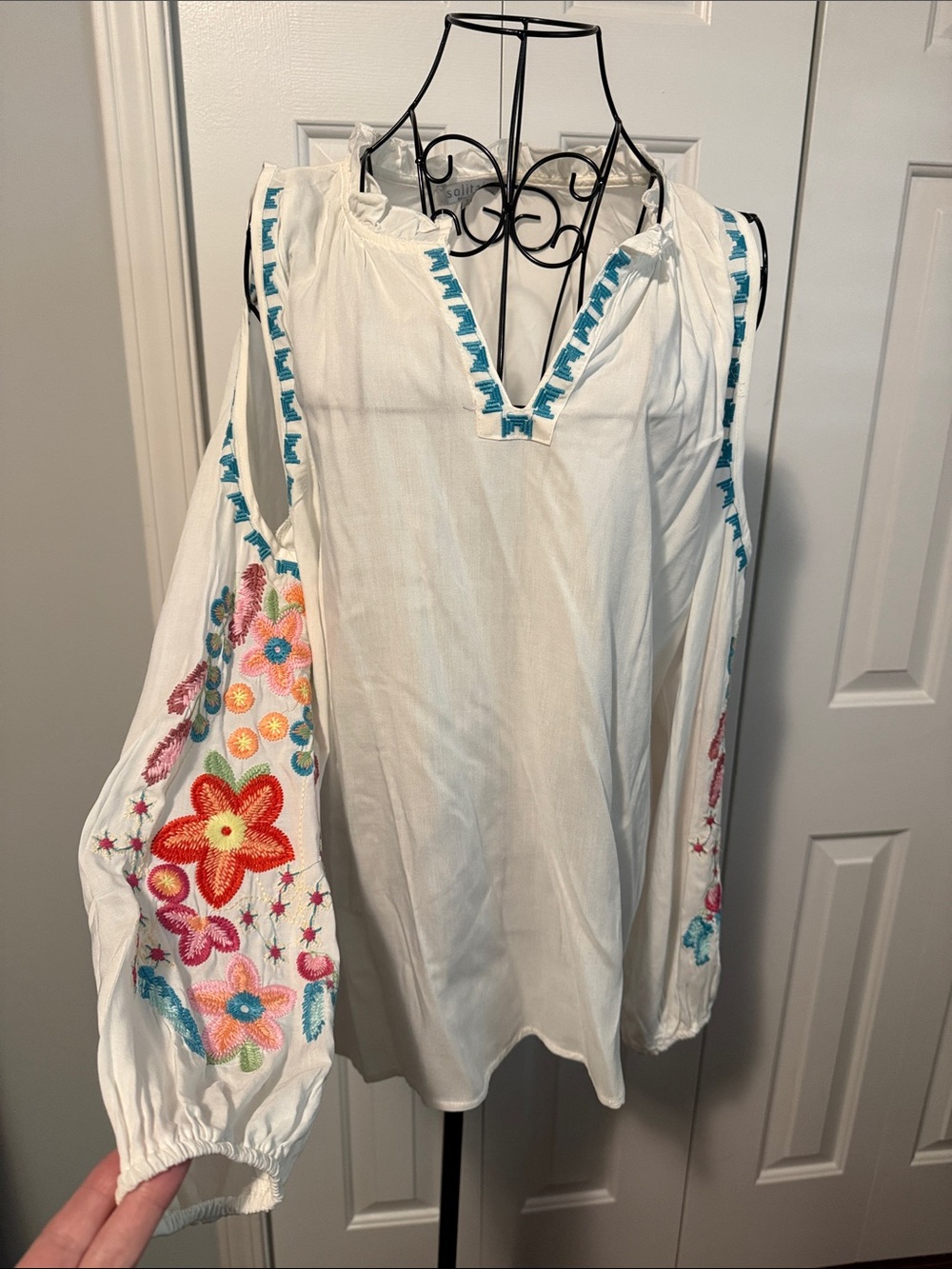 Solitaire White Peasant Blouse with Multicolor Floral Embroidery